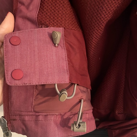 Women’s Patagonia jacket! - Picture 8 of 8